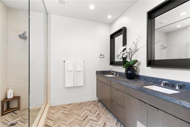 10125 Sequoia Glen Avenue, Las Vegas, NV 89166