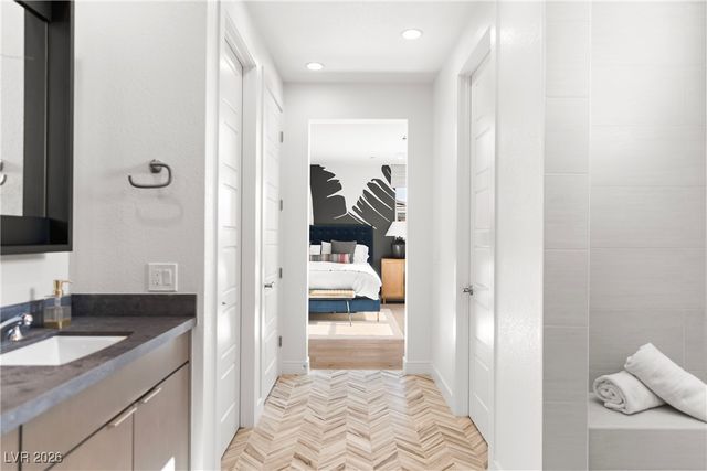 10125 Sequoia Glen Avenue, Las Vegas, NV 89166