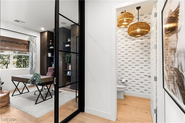 10125 Sequoia Glen Avenue, Las Vegas, NV 89166