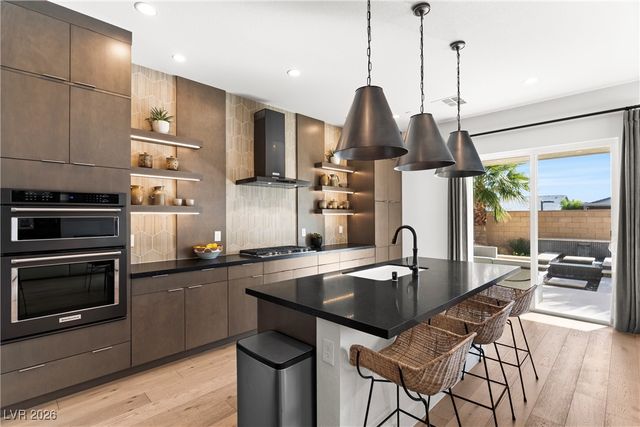 10125 Sequoia Glen Avenue, Las Vegas, NV 89166