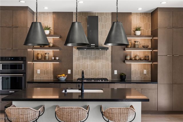 10125 Sequoia Glen Avenue, Las Vegas, NV 89166