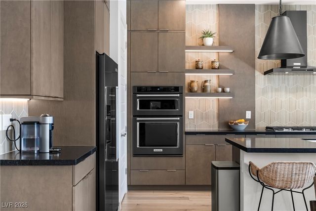 10125 Sequoia Glen Avenue, Las Vegas, NV 89166