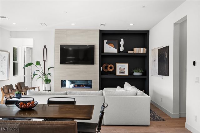 10125 Sequoia Glen Avenue, Las Vegas, NV 89166