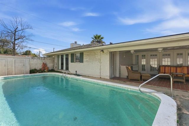 2100 Winnie Street, Lake Charles, LA 70601