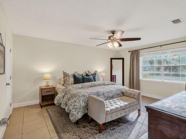 732 River Plantation Drive, Conroe, TX 77302