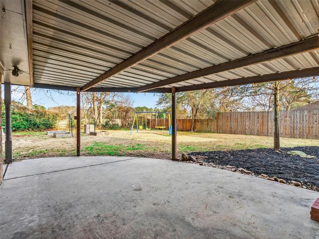 732 River Plantation Drive, Conroe, TX 77302