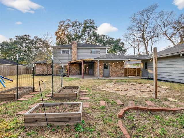 732 River Plantation Drive, Conroe, TX 77302