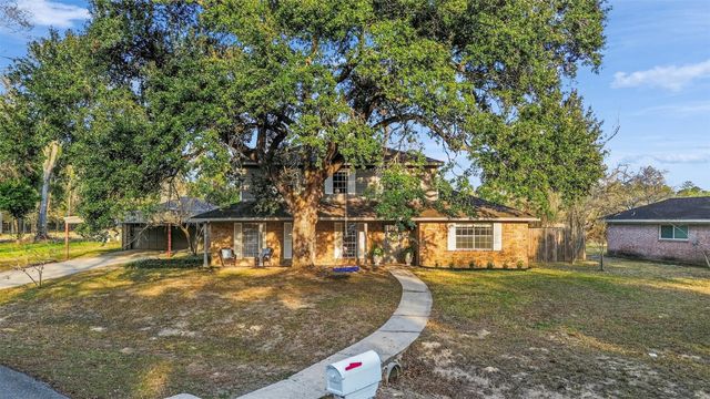 732 River Plantation Drive, Conroe, TX 77302