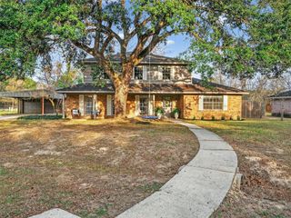 732 River Plantation Drive, Conroe, TX 77302