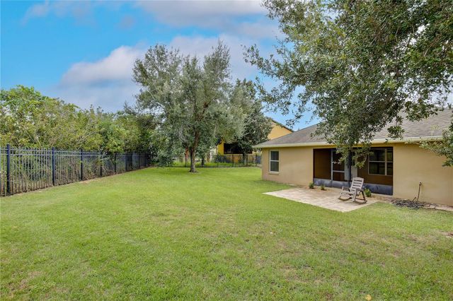 942 WILLOW OAK LOOP, Minneola, FL 34715