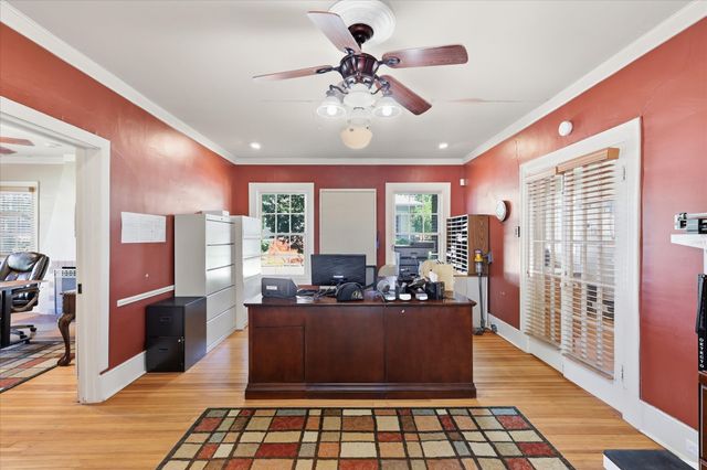 1306 N Locust Street N, Denton, TX 76201