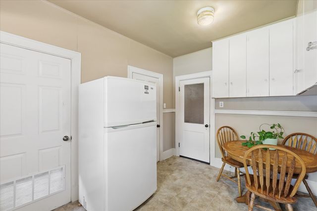 1306 N Locust Street N, Denton, TX 76201