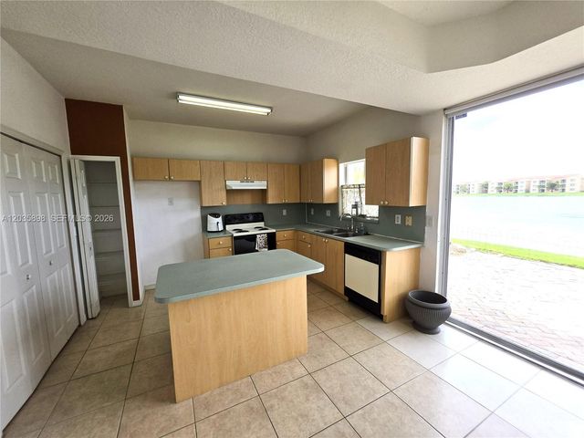 11437 NW 62nd Terrace 232, Doral, FL 33178
