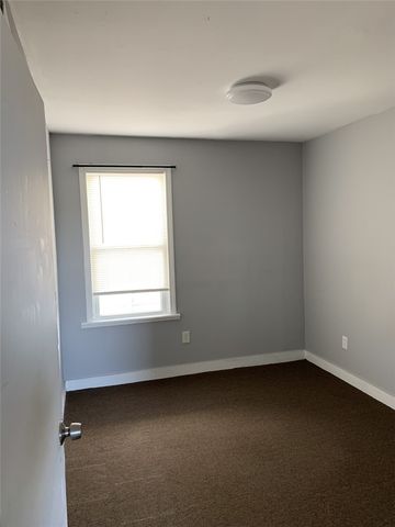 25 Laundry Street 2, Woonsocket, RI 02895