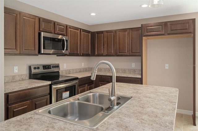 16476 KAKAWI ROAD, Brooksville, FL 34614