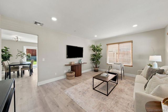 10971 Martinique Way, San Diego, CA 92126