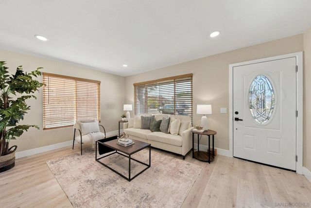 10971 Martinique Way, San Diego, CA 92126