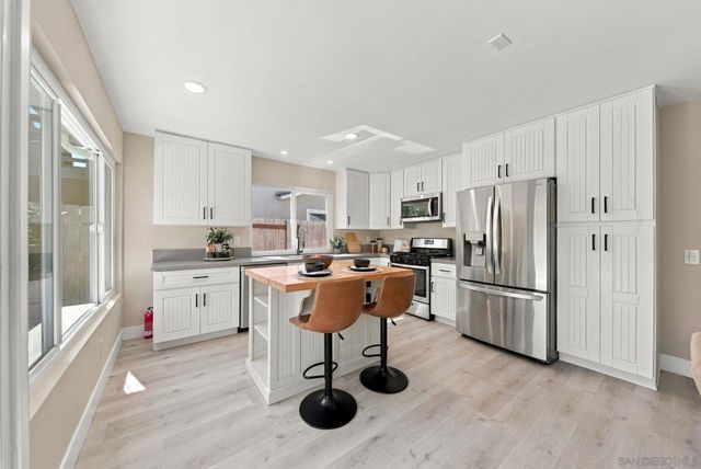10971 Martinique Way, San Diego, CA 92126