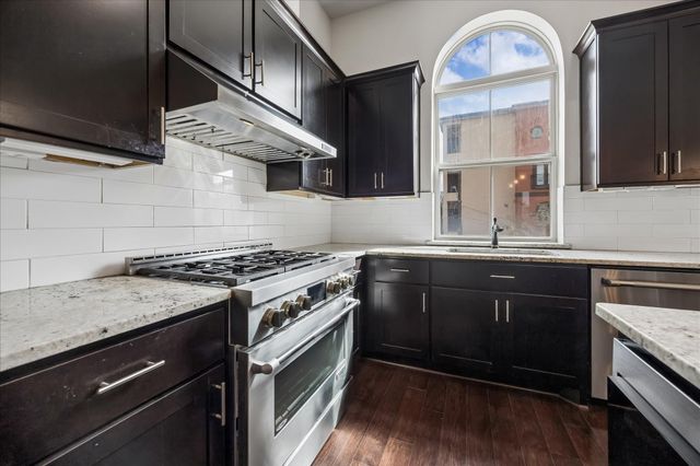 4016 Barnes Street, Houston, TX 77007