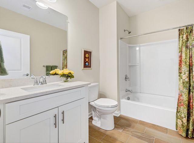 1207 Codman Way 1207, Westborough, MA 01581