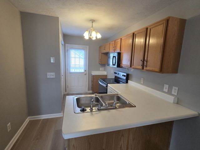 604 Hugh Duffy Cv, La Vergne, TN 37086