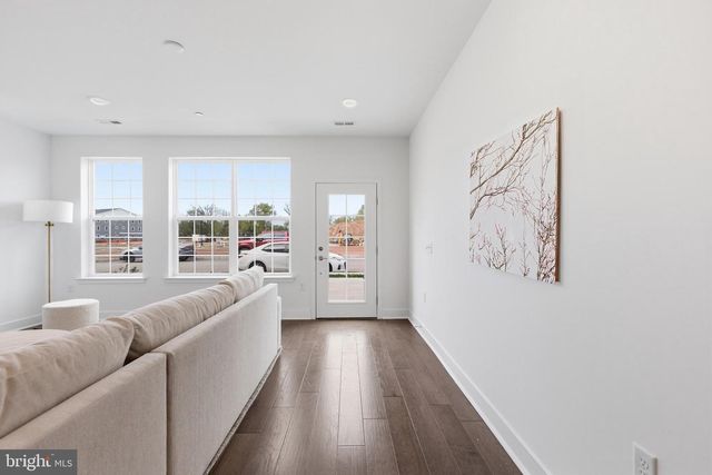116 LEONA STEWART, Pennington, NJ 08534