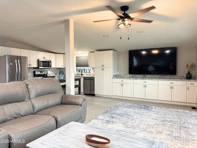 8103 E SOUTHERN Avenue 224, Mesa, AZ 85209