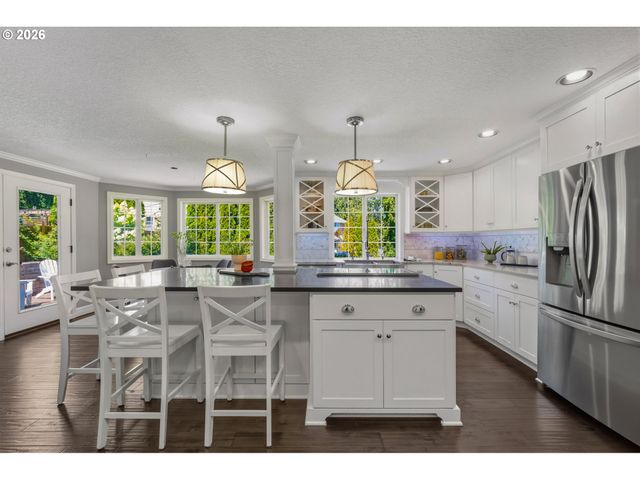 13265 Sw HANSON Ln, Beaverton, OR 97008