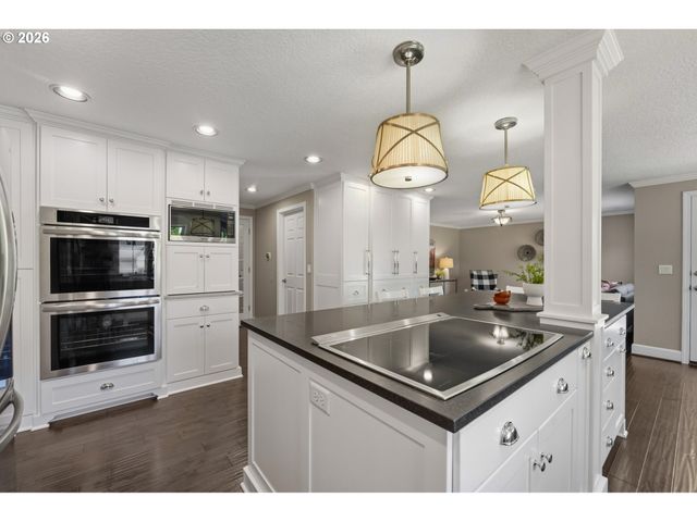 13265 Sw HANSON Ln, Beaverton, OR 97008