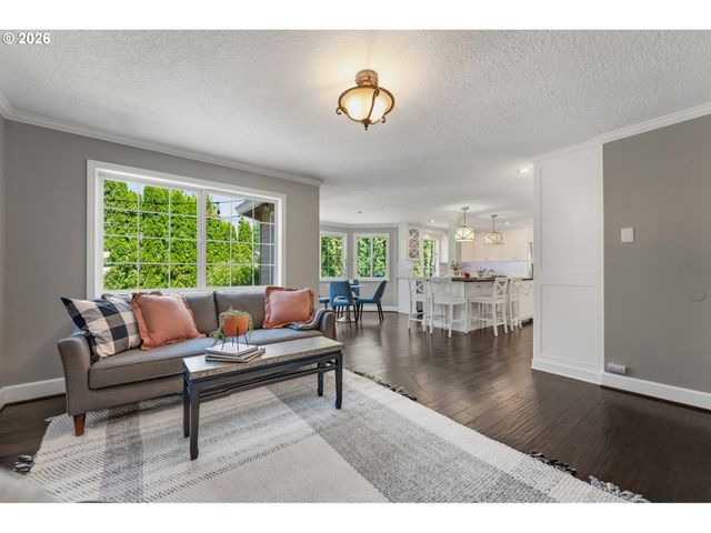 13265 Sw HANSON Ln, Beaverton, OR 97008