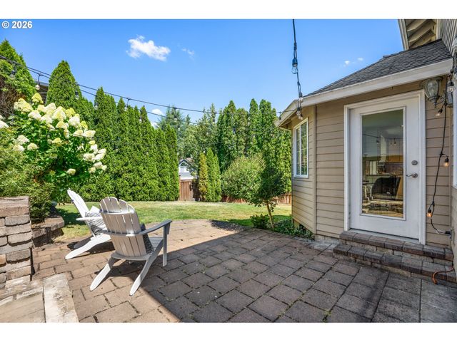 13265 Sw HANSON Ln, Beaverton, OR 97008