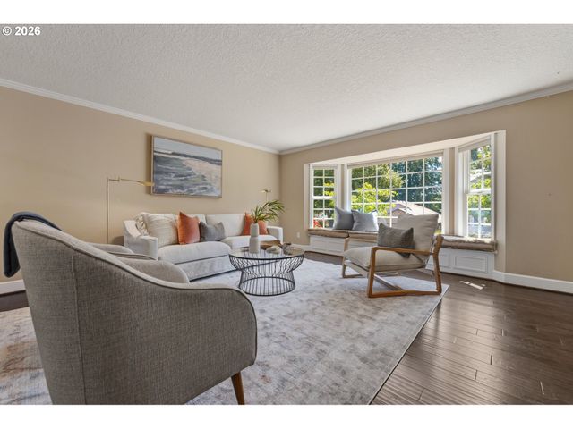 13265 Sw HANSON Ln, Beaverton, OR 97008