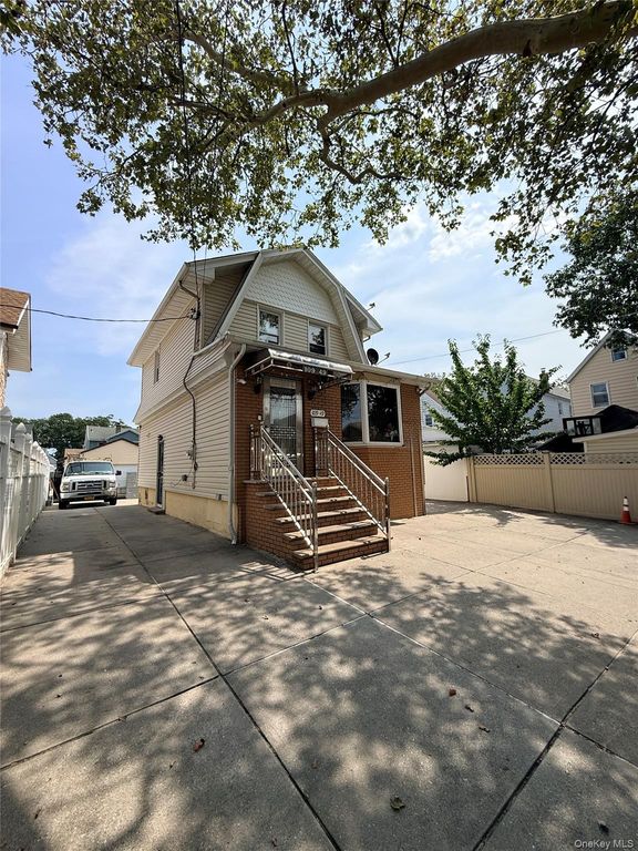 109-49 123rd St, South Ozone Park, NY 11420 — photo 2