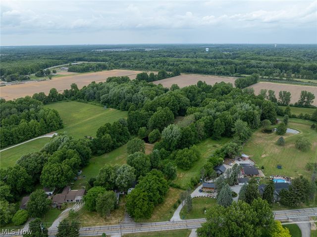 35176 Chestnut Ridge Road, North Ridgeville, OH 44039