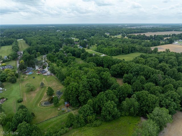 35176 Chestnut Ridge Road, North Ridgeville, OH 44039