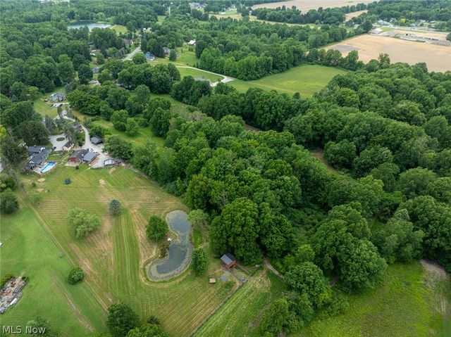 35176 Chestnut Ridge Road, North Ridgeville, OH 44039