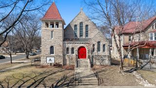 1601 NE MADISON Avenue, Peoria, IL 61603