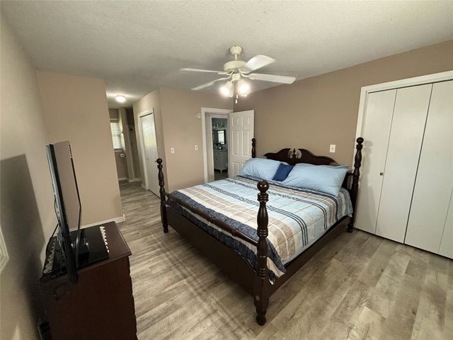 820 Summer Meadows Court, Perry, IA 50220