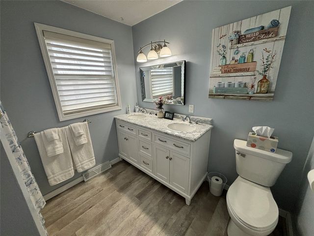 820 Summer Meadows Court, Perry, IA 50220