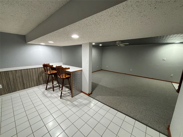 820 Summer Meadows Court, Perry, IA 50220