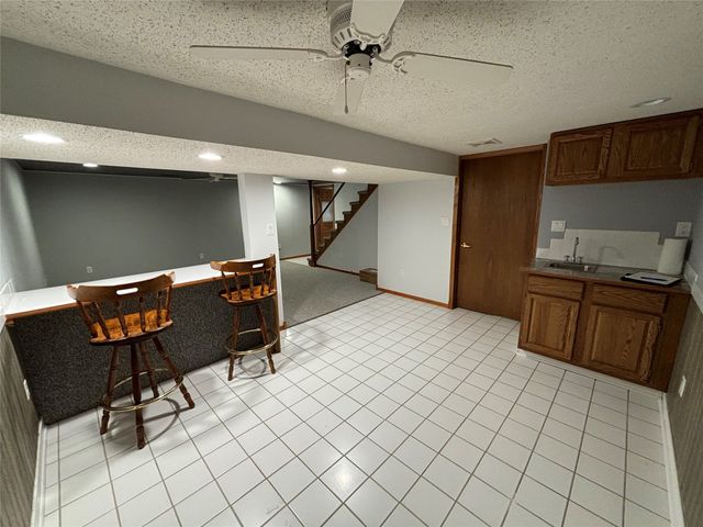 820 Summer Meadows Court, Perry, IA 50220