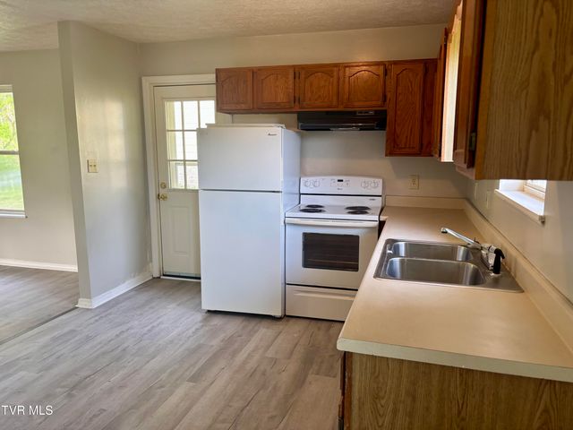 148 Kitty Cole Lane, Dungannon, VA 24245