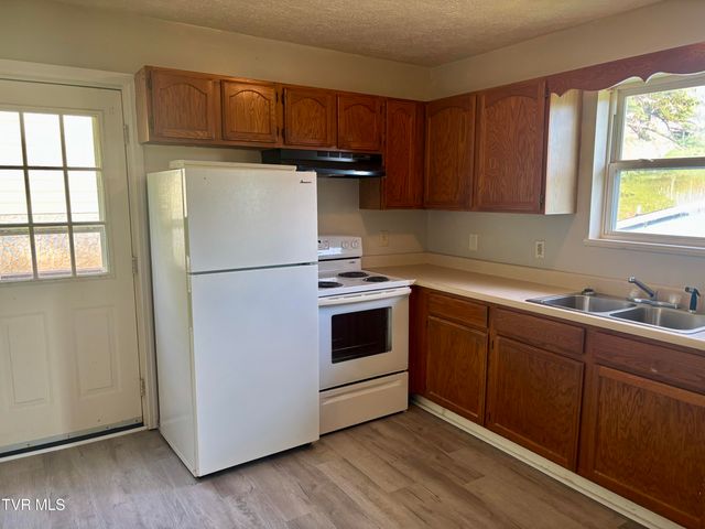 148 Kitty Cole Lane, Dungannon, VA 24245