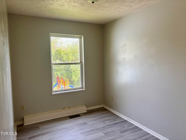 148 Kitty Cole Lane, Dungannon, VA 24245