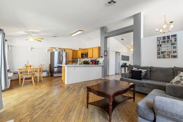 3724 Juniper Ridge Lane, Rosamond, CA 93560