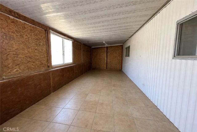 14411 Palmdale 6, Victorville, CA 92392