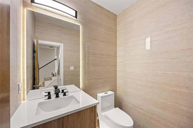 2021 Wilburforce Street W, Houston, TX 77091