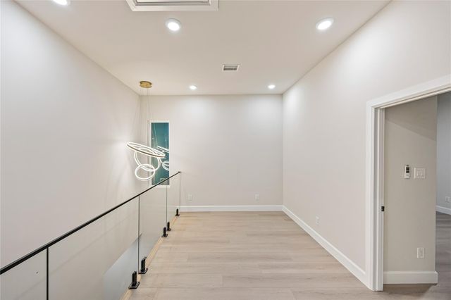 2021 Wilburforce Street W, Houston, TX 77091