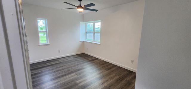 1001 S South Iowa Street, La Porte, TX 77571