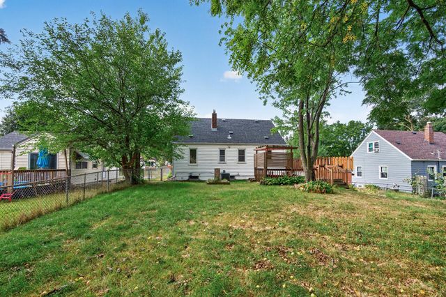 2057 Sherwood Avenue, Saint Paul, MN 55119